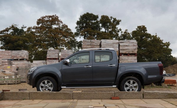 The new D-Max retains the old car's 3.5-tonne towing capacity