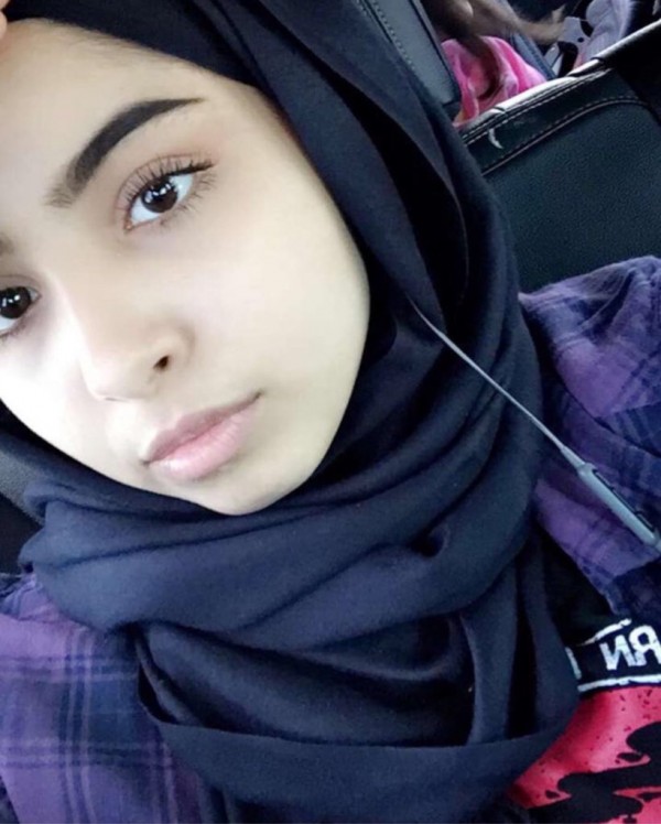 This Muslim Girl Found A Brilliant Way Of Challenging Misconceptions About Her Hijab Bt 8735