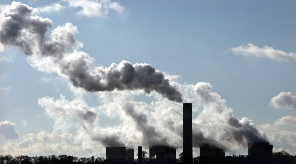 Artificial photosynthesis turns carbon dioxide into clean air