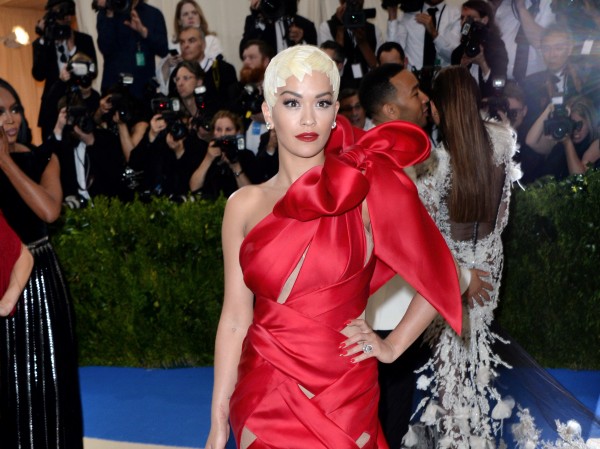 Top 10 Best Dressed Stars EVER At The Met Gala