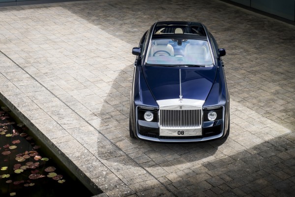 (Rolls-Royce)