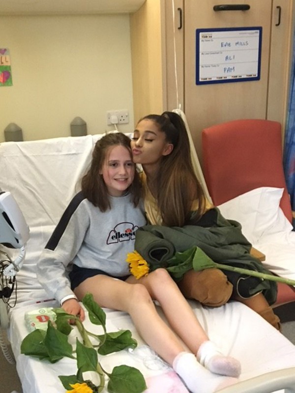 Bomb victim Evie's 'happiness' at Ariana Grande hospital visit ...