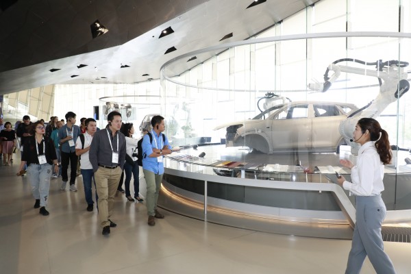 The Hyundai Motorstudio takes visitors along a car's production