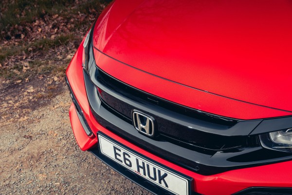 A gloss front grille makes the Civic stand out