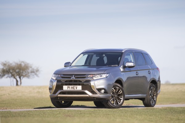 Mitsubishi Outlander PHEV 