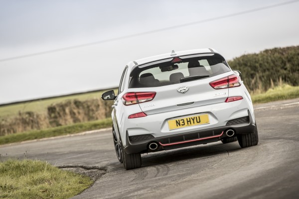 Clever suspension keeps the i30 N level