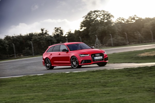 The RS6's quattro all-wheel drive system offers plenty of traction
