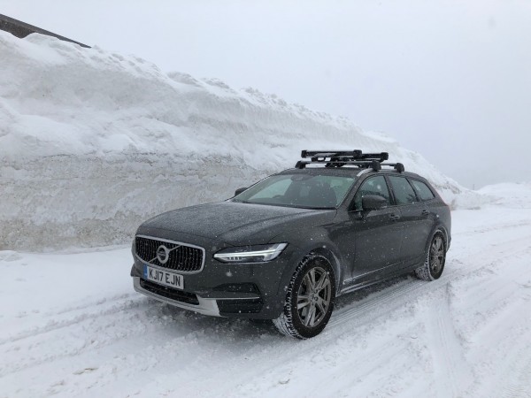 The winter tyres gave the Volvo a lot more traction in the snow