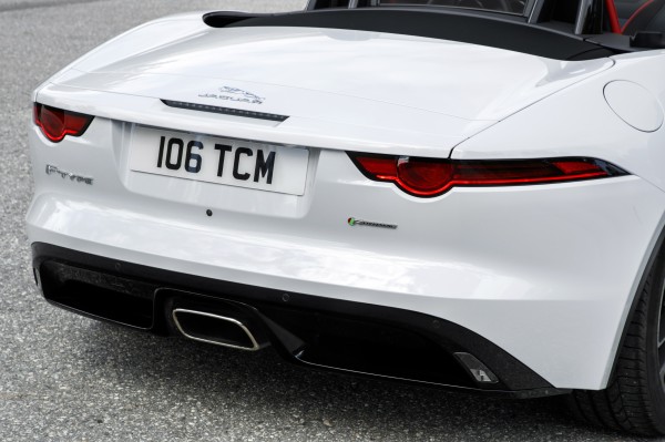 A single rear exhaust denotes this as the four-cylinder model